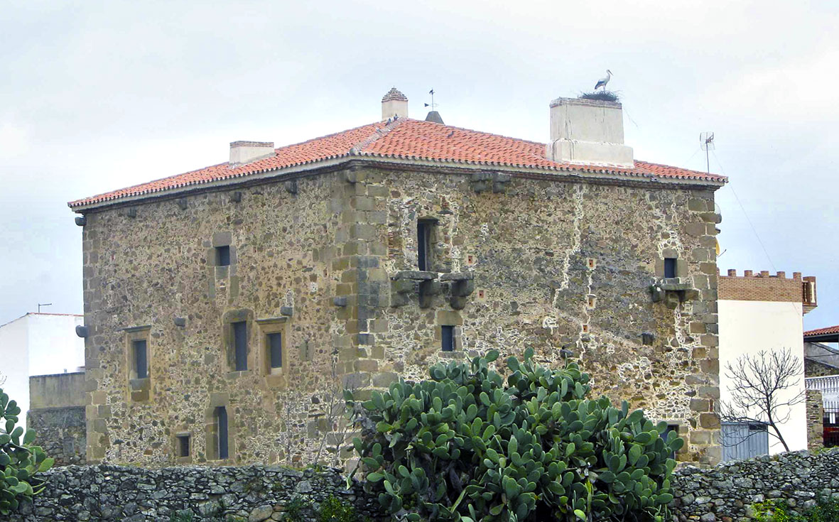 Palacio Pizarro Carvajal Alcollarín